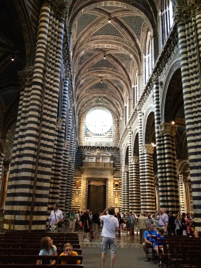 The unique pillars of the Siena duomo