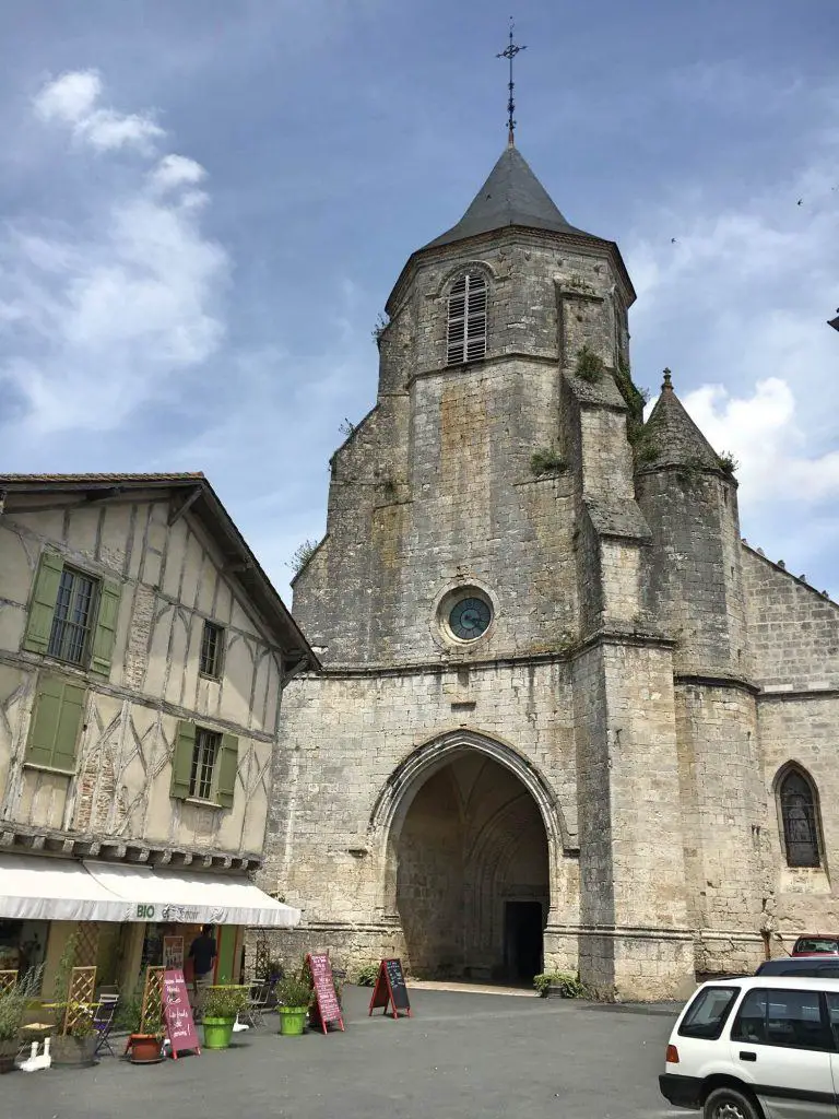 The exterior of the church of Saint Félicien