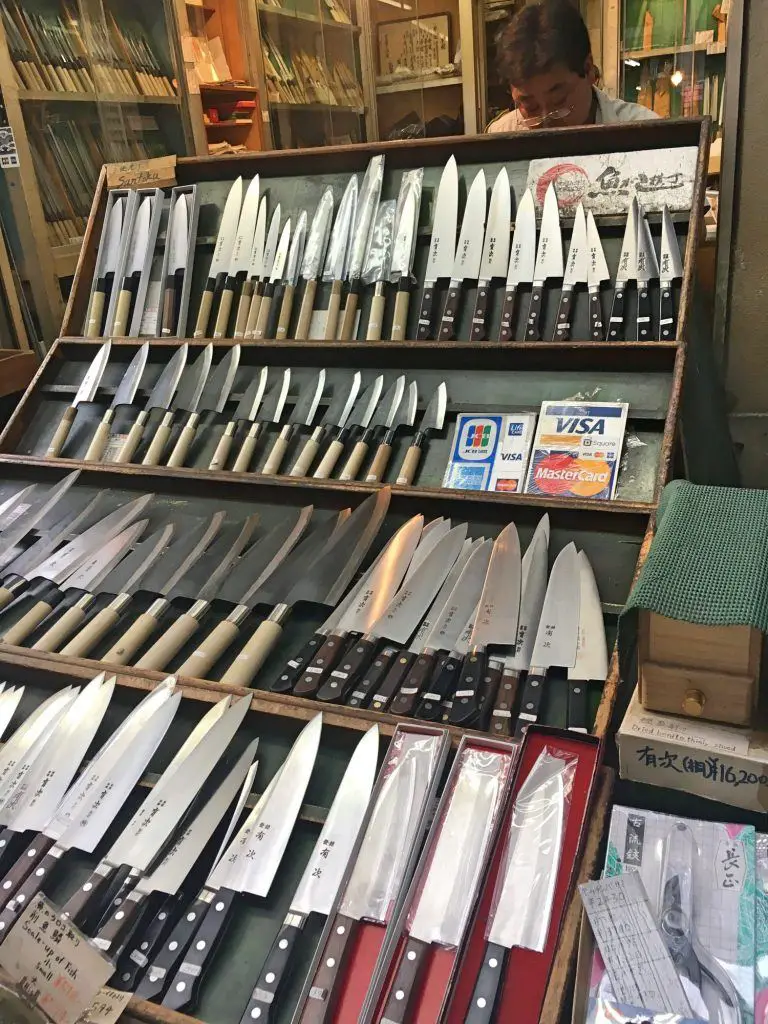Knives on sale at the outer market.